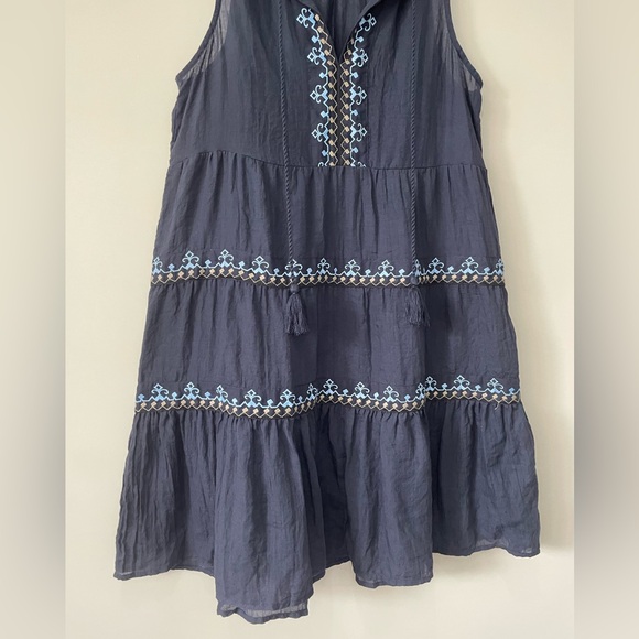 Lovestitch Addyson embroidered tiered sleeveless navy mini dress medium - Picture 7 of 13
